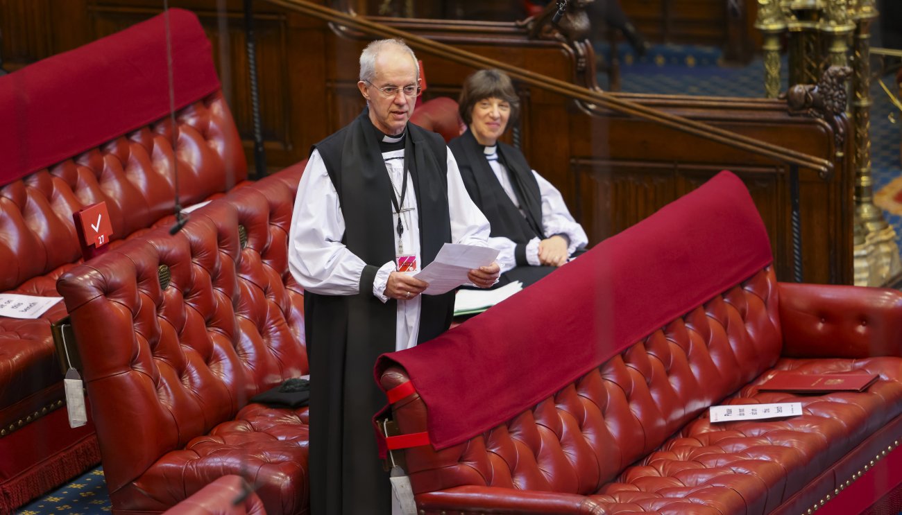 ukhouseoflords, CC BY 2.0 via Wikimedia Commons (cropped)